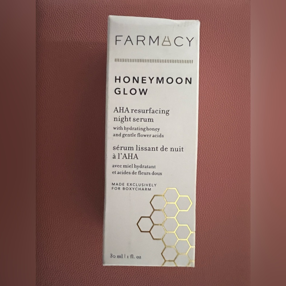 Farmacy honeymoon glow night serum